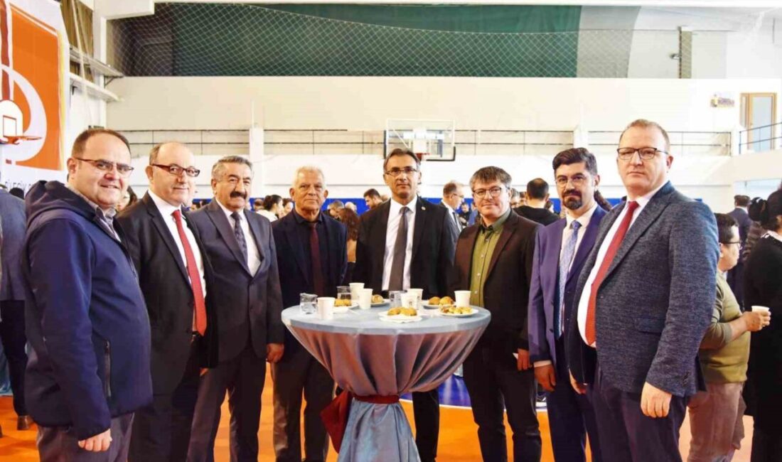 BŞEÜ, akademik ve idari personelleri ile bir araya geldi Bilecik Şeyh Edebali Üniversitesi (BŞEÜ), akademik ve idari personel bir