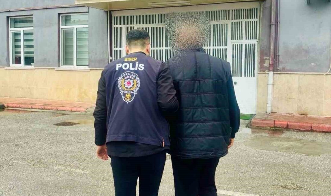 Dolandırıcılıktan aranan şahıs yakalandı Afyonkarahisar’da “Banka veya Kredi Kurumlarının Araç Olarak Kullanılması Suretiyle Dolandırıcılık”