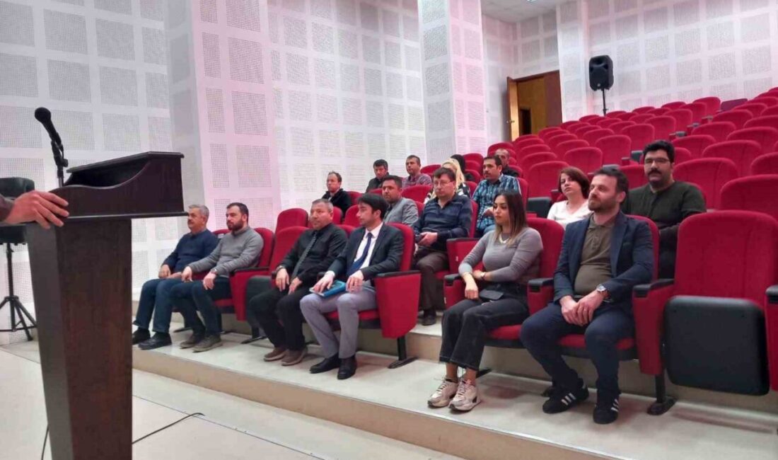 Emet MYO’da “I. Kalite Meslektaş Paylaşımları” etkinliği Kütahya Dumlupınar Üniversitesine (DPÜ) bağlı Emet Meslek Yüksekokulunda ” I.