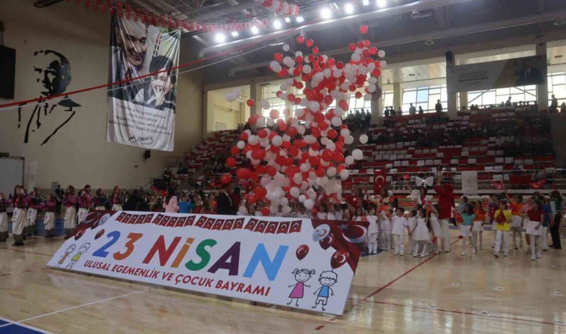 Eskişehir’de 23 Nisan miniklerin gösterileriyle birlikte coşkuyla kutlandı Eskişehir’de 23 Nisan Ulusal Egemenlik ve Çocuk Bayramı kutlama etkinlikleri