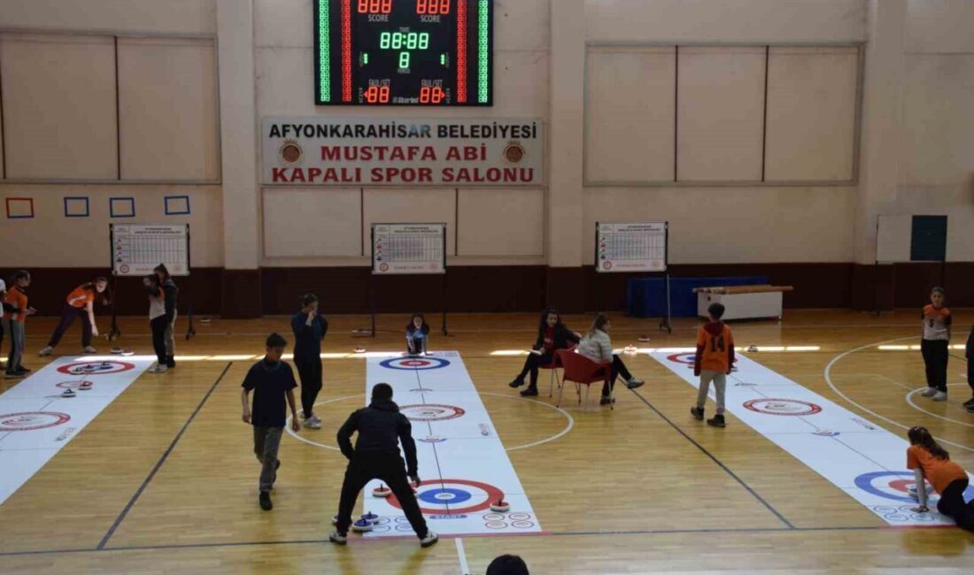 Floor Curling turnuvası sona erdi Afyonkarahisar’da 23 Nisan Ulusal Egemenlik ve Çocuk Bayramı etkinlikleri çerçevesinde