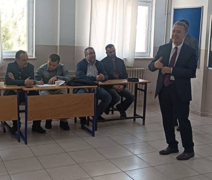 Gediz’de “Din, Ahlak ve Değer Öğretimi Seminerleri” gerçekleştirildi Kütahya’nın Gediz ilçesinde, Millî Eğitim Bakanlığı Din Öğretimi Genel Müdürlüğü