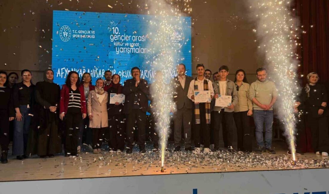 Gençlerden büyük başarı 10.’ncu Gençler arası Kültür ve Sanat Yarışmaları Şiir Okuma Yarışmasında