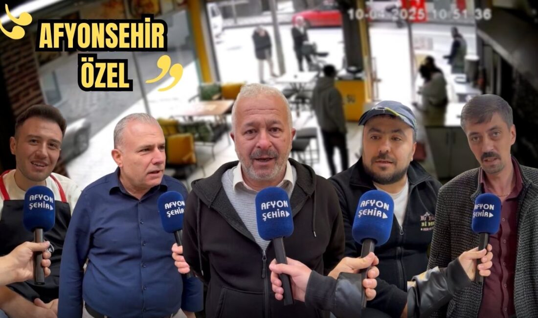 Milli Birlik Caddesi esnafları, Polis Haftası’nı kutlamak amacıyla polis ekiplerine