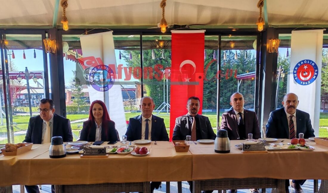 Yeni hizmet binasının açılış töreni, kahvaltı programıyla başladı.