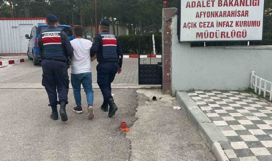 Hapis cezasıyla aranan şahsı jandarma yakaladı Afyonkarahisar’da 2 yıl 6 ay hapis cezasıyla aranan bir şahıs