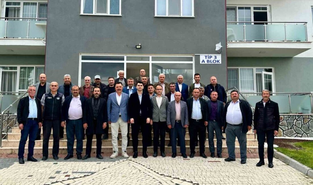 Hisarcık’ta köylerin sorunları masaya yatırıldı Kütahya’nın Hisarcık ilçesinde Kaymakam Muhammet Samet Bahar, İl Genel Meclisi