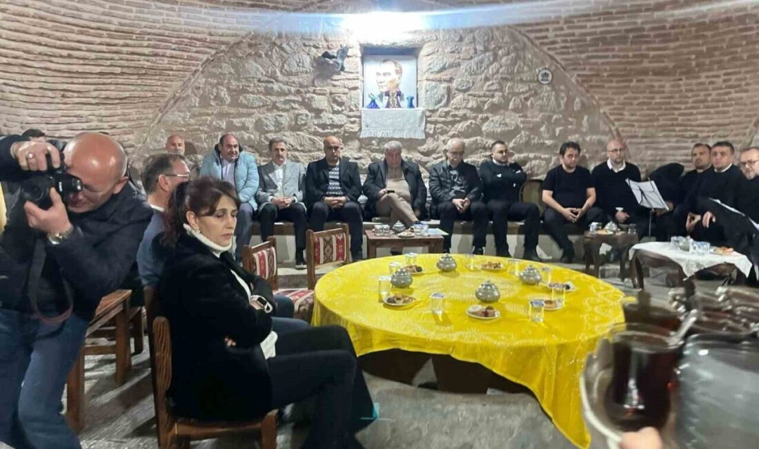 Kütahya Öğretmen Akademileri tarihi hamamda söyleşi gerçekleşti Milli Eğitim Bakanlığı tarafından hayata geçirilen öğretmen akademileri projesi kapsamında,