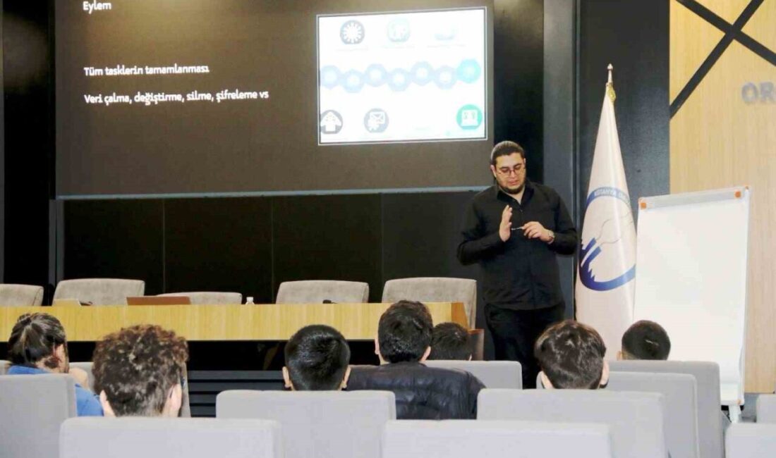 Kütahya OSB Akademi’de “Dijital Dünyada Siber Güvenlik” başlıklı eğitim Kütahya Organize Sanayi Bölgesi bünyesinde faaliyet gösteren OSB Akademi, siber