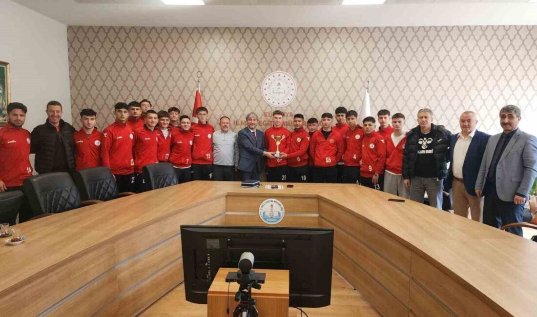 Kütahya Spor Lisesi’nden başarı, Türkiye’de ilk 32’ye girdiler Kütahya Spor Lisesi, okul sporları kapsamında futbol branşında Türkiye genelinde