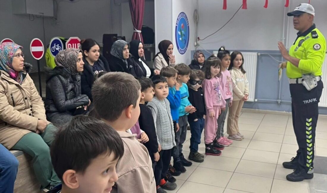Kütahya İl Emniyet Müdürlüğü Trafik Eğitim ekipleri tarafından yürütülen Trafik