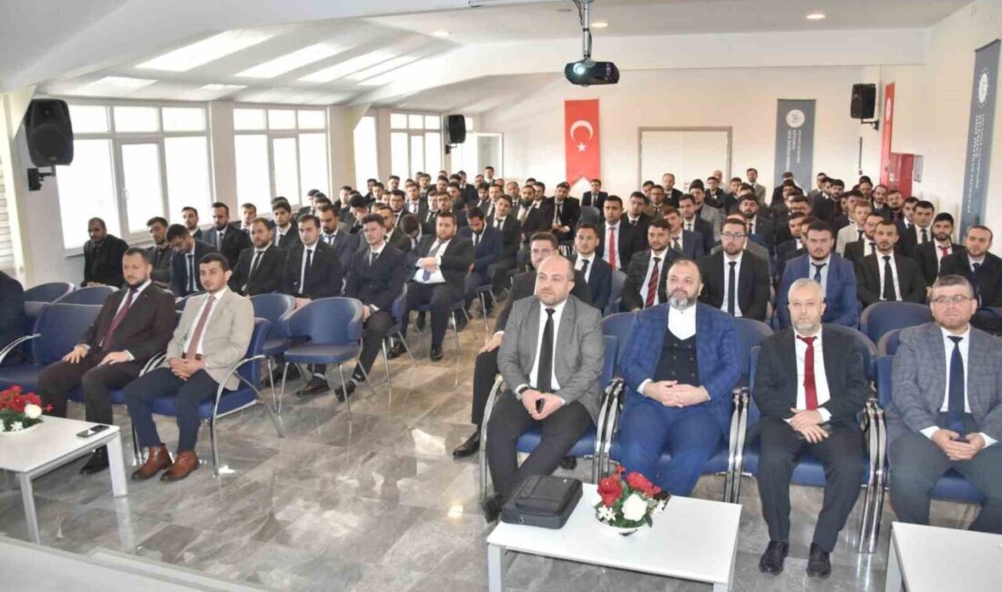 Kütahya’da Diyanet Akademisi’nden Mesleki Eğitim Kursu Kütahya Diyanet Akademisi 3. Dönem Aday Din Görevlisi Mesleki Eğitim