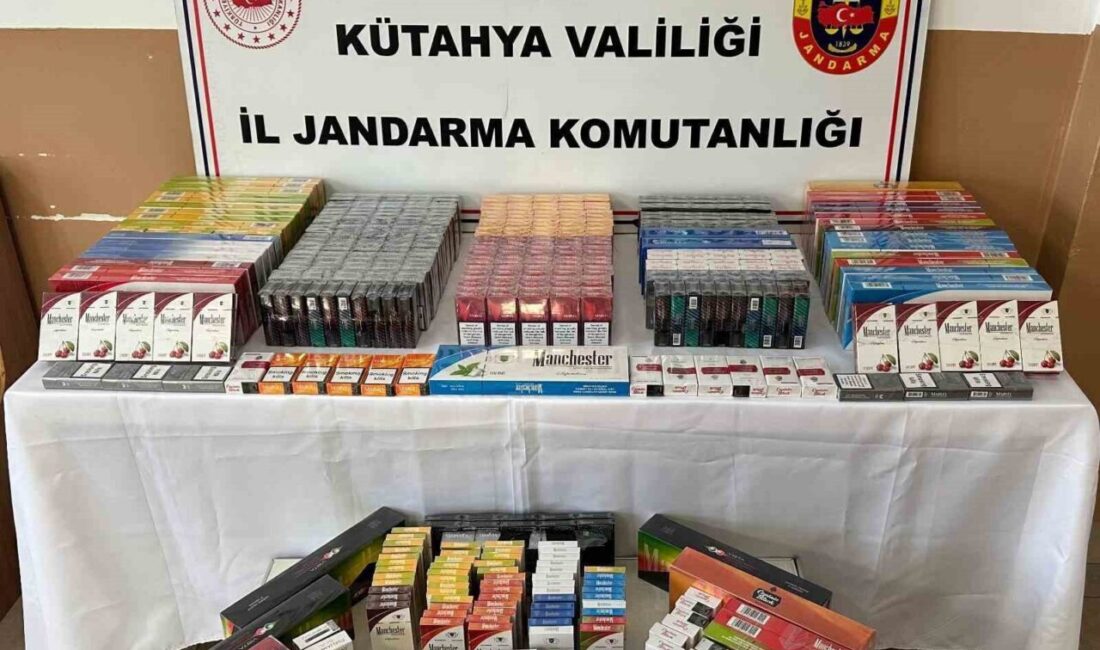 Kütahya’da kaçak sigara operasyonu Kütahya İl Jandarma Komutanlığı ekipleri tarafından Simav ilçesinde yapılan iki