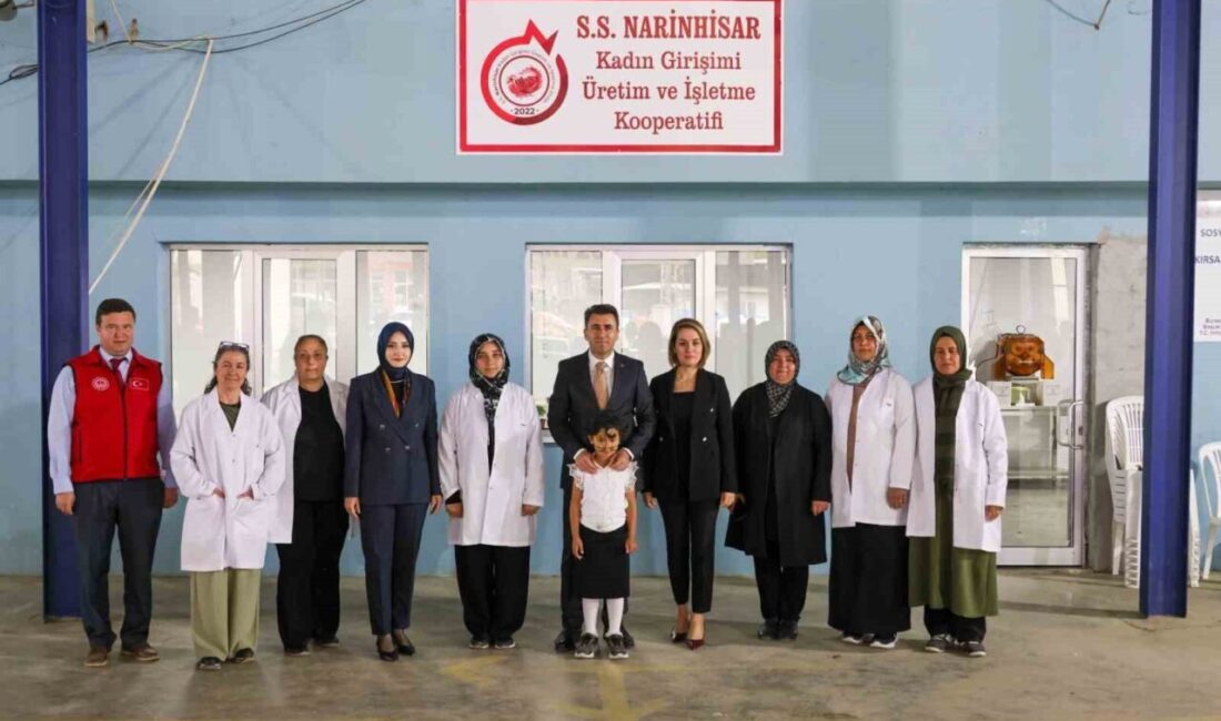 Narinhisar Kadın Kooperatifi’ne destek ziyareti Bilecik Valisi Şefik Aygöl ve eşi Nazlı Aygöl, İnhisar İlçesi’ndeki