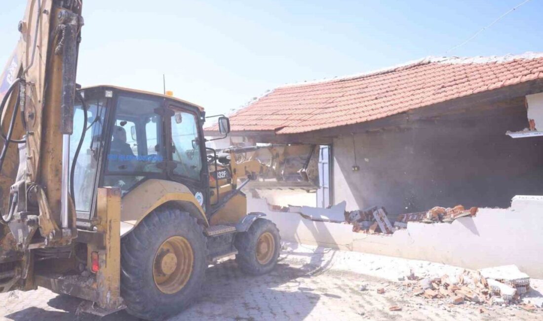 Odunpazarı Belediyesi’nden kaçak yapılarla kararlı mücadele Odunpazarı Belediyesi, kent estetiğini koruma ve planlı kentleşmeyi sağlama hedefi