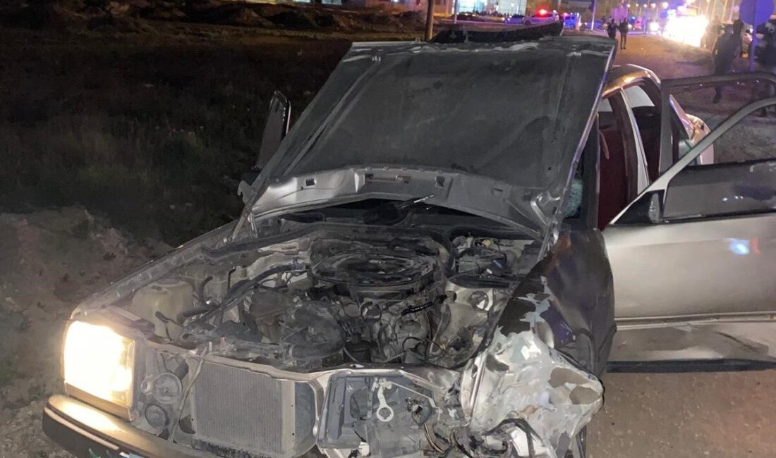 Otomobille çarpışan motosiklet sürücüsü hayatını kaybetti Afyonkarahisar’da meydana gelen trafik kazasında otomobilin çarptığı motosiklette bir kişi
