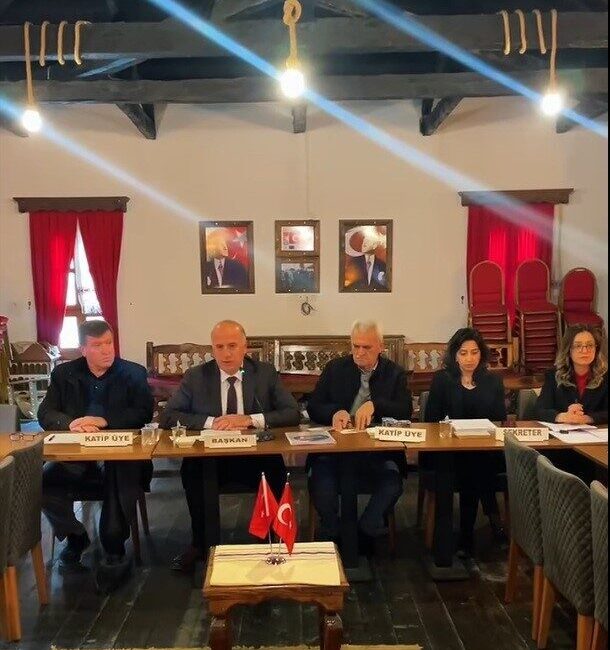 Parklara zarar verilmesi halinde suç duyurusu Osmaneli Belediye Başkanı Bekir Torun, Nisan Ayı Olağan Meclis Toplantısı’nda