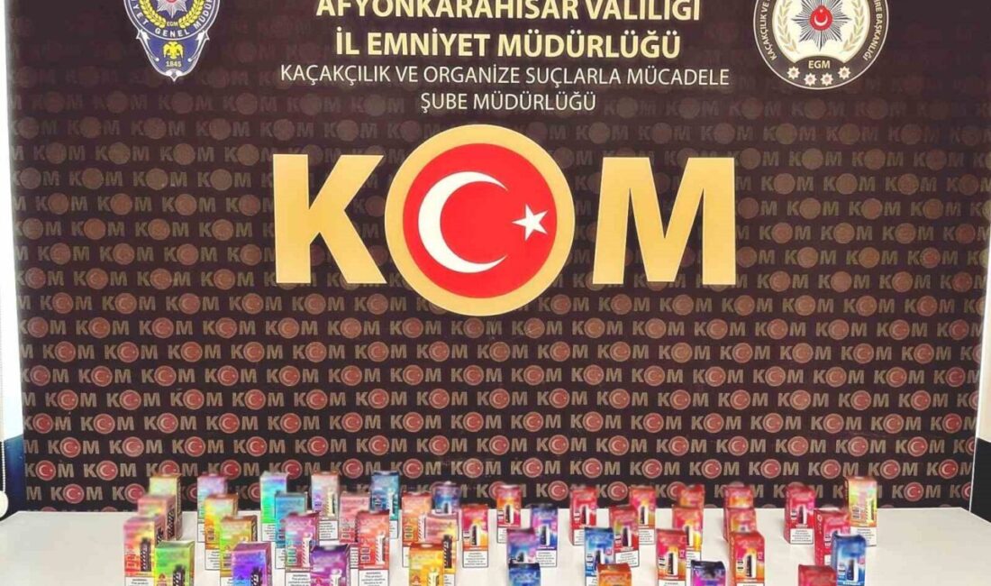 Polis 42 adet kaçak elektronik sigara ele geçirdi Afyonkarahisar’da polis tarafından gerçekleştirilen operasyonda 42 adet kaçak elektronik sigara
