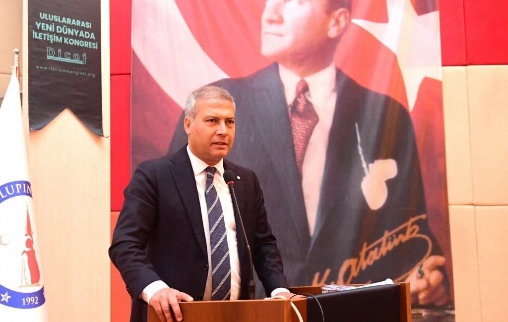Anadolu Üniversitesi Rektörü Prof. Dr. Yusuf Adıgüzel, Kütahya’da düzenlenen ‘14.