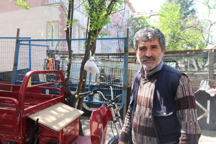Sağlık Bakanlığı’nın aradığı baba teşekkür etti Eskişehir’de hastanede evrakları karıştığı iddia edilen şahsın babası, kendisini Sağlık