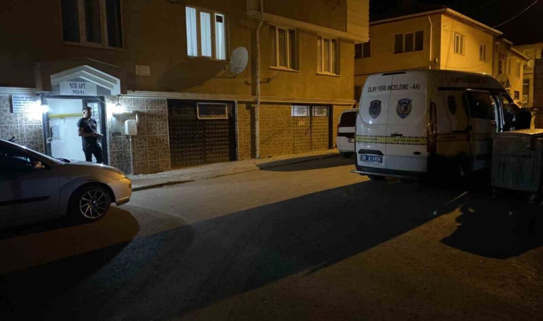 Tabancayla vuruldu, eve gidip 112’yi aradı Eskişehir’de tabancayla sol bacağından vurularak yaralanan bir kişi, evine gidip