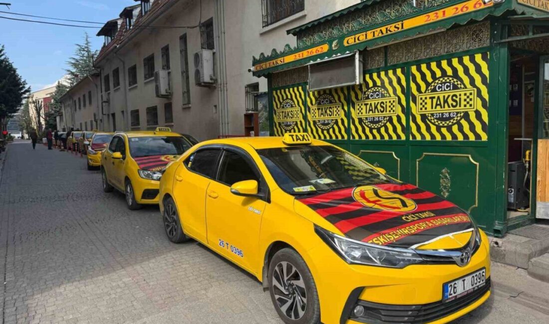 Taksicilerden Eskişehirspor’a destek Eskişehir’de taksi şoförleri, Eskişehirspor’un kritik bir karşılaşmaya çıkacağı maç gününde
