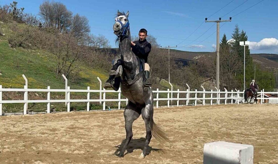 Tavşanlı’da at biniciliği ve safari turları için gözde bir mekan Kütahya’nın Tavşanlı ilçesinde hizmet veren at çiftliği, her yaştan vatandaşın