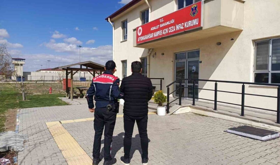Uyuşturucu suçundan aranan şahsı jandarma yakaladı Afyonkarahisar’da uyuşturucu suçundan 3 yıl 1 ay hapis cezasıyla aranan