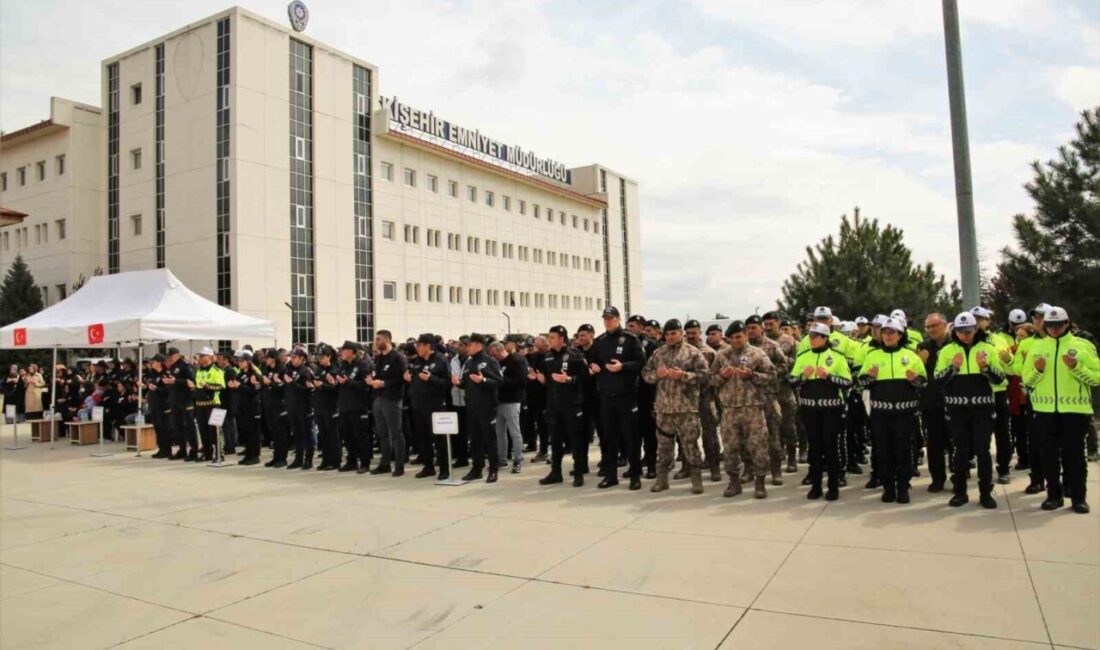 Vefat eden polis memuru son yolculuğuna uğurlandı Eskişehir’de çoklu organ yetmezliği nedeniyle vefat eden polis memuru Altan