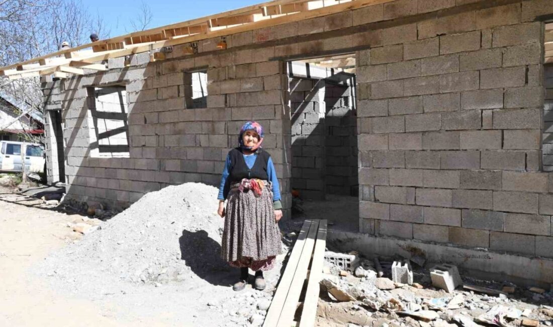 Yangında evini kaybeden Havva teyze yeni yuvasına kavuşuyor Sütçüler ilçesine bağlı İbişler köyünde yangında evini kaybeden Havva Acar