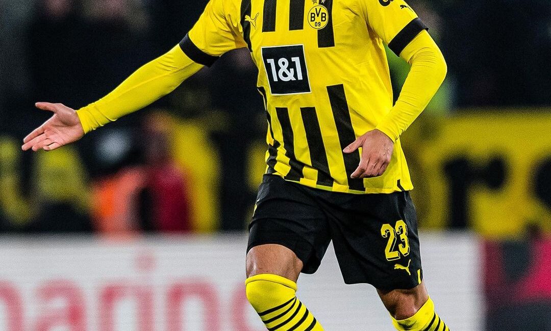 Borussia Dortmund yönetimi, 2026 yılında sözleşmeleri sona erecek olan dört