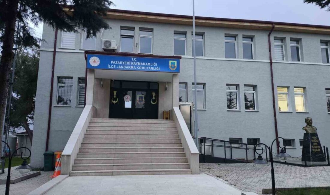 Bilecik’te yalnız yaşayan 82 yaşındaki kadın, kendisini telefonla arayarak “asker”