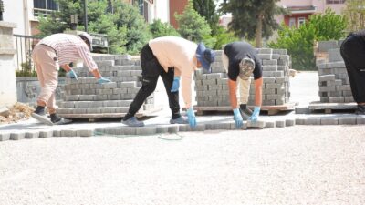 Dinar’ın dört bir yanında sürdürülen altyapı ve üstyapı çalışmaları tüm