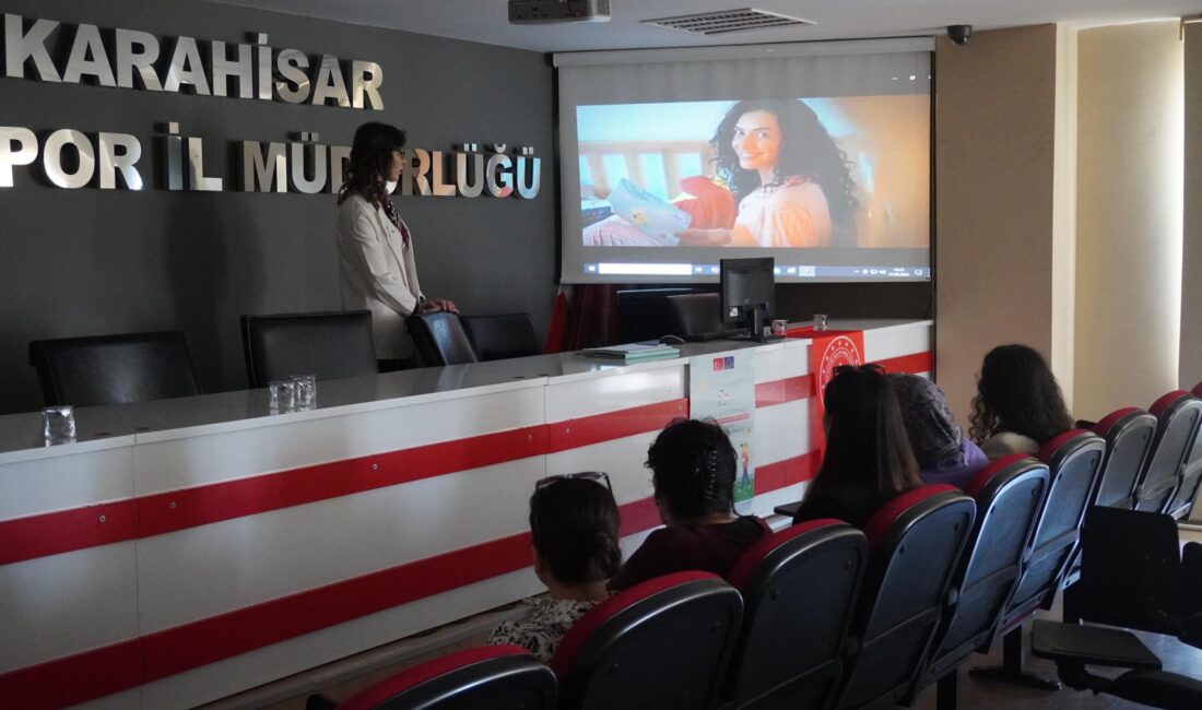 GSB personeline yönelik ‘Koruyucu Aile Tanıtımı’ Afyonkarahisar Aile ve Sosyal Hizmetler İl Müdürlüğü, 'Aile Yılı' etkinlikleri
