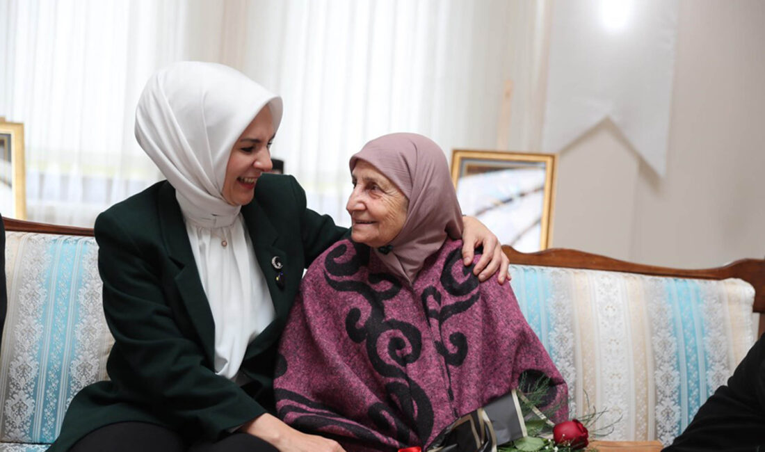 Yaşlı ve engelli aylıkları hesaplara yatırılıyor Aile ve Sosyal Hizmetler Bakanı Mahinur Özdemir Göktaş, mayıs ayına
