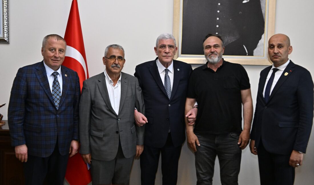 İYİ Parti Genel Başkan Yardımcısı ve Afyonkarahisar Milletvekili Hakan Şeref