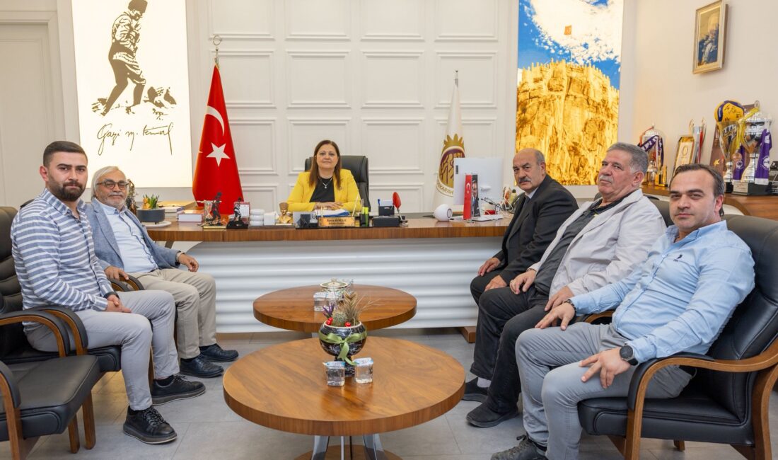 Düğünlerden kalan artık yemekler mama fabrikasında değerlendirilecek Afyonkarahisar Belediye Başkanı Burcu Köksal, Afyon Düğün Salonları İşletmecileri Dernek