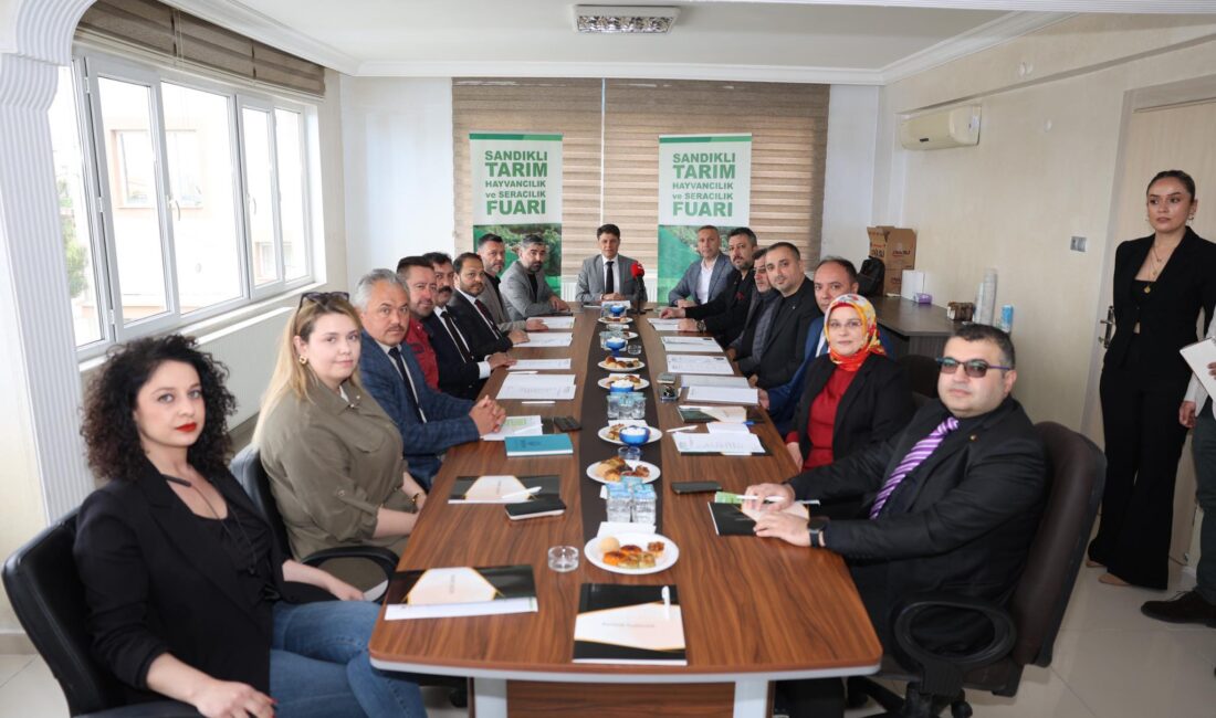Sandıklı’da Tarım, Hayvancılık ve Seracılık Fuarı hazırlıkları sürüyor Sandıklıda düzenlenecek olan tarım, hayvancılık ve seracılık fuarı için düzenlen