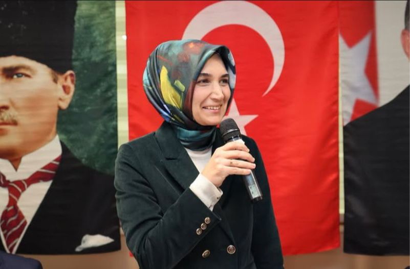 Vali Yiğitbaşı vatandaşlarla bir araya gelecek Afyonkarahisar Valisi Doç. Dr. Kübra Güran Yiğitbaşı, bugün saat 12.30’da