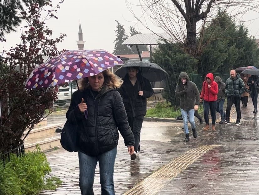 Meteoroloji Genel Müdürlüğünce hazırlanan ‘2025 Nisan Ayı Alansal Yağış Raporu’ndan