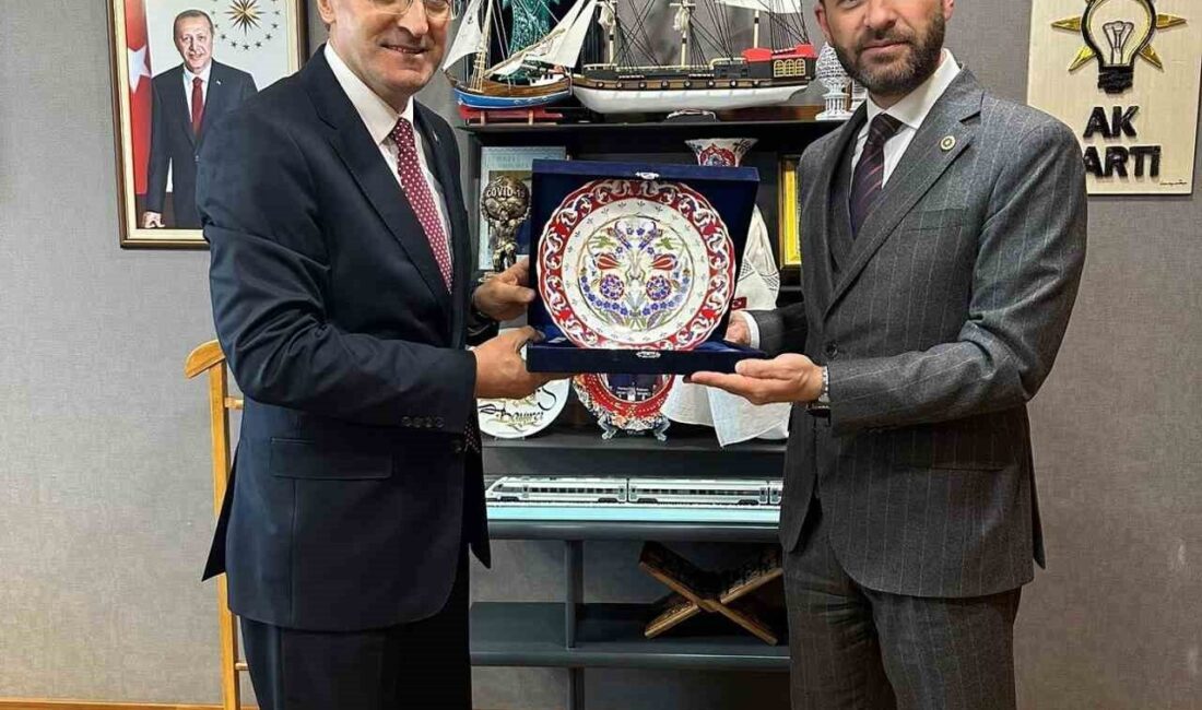 Başkan Eyüp Kahveci’den Kütahya milletvekillerine ziyaret Kütahya Belediye Başkanı Eyüp Kahveci, Ankara temasları kapsamında AK Parti