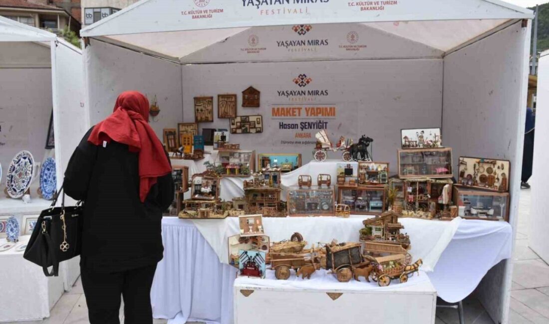 Emekli memur, hoşuna giden her objenin minyatürünü yapıyor Emekli olduktan sonra maket ve minyatür eserler yapmaya başlayan sanatçının
