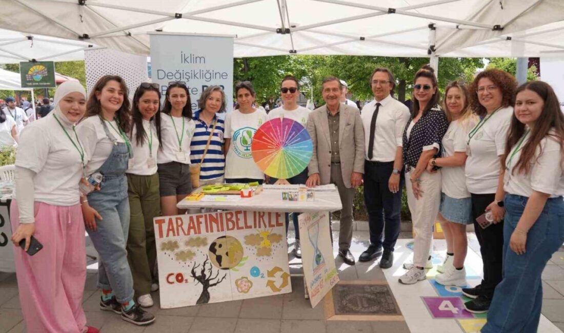 Eskişehir’de çevre ve sürdürülebilirlik etkinliği ilgi gördü Eskişehir’de Çevre ve Sürdürülebilirlik Kulübü tarafından düzenlenen etkinlik, yaklaşık 15