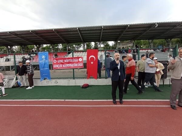 Gediz’de fetih coşkusu gençlerle yaşandı Kütahya’nın Gediz ilçesinde, Müftülük Gençlik Koordinatörlüğü, İlçe Milli Eğitim Müdürlüğü