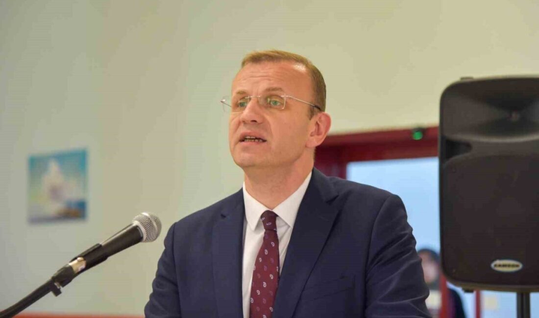 ‘İhracat Akademisi’ semineri, genç girişimcilere yol gösterdi Bilecik Şeyh Edebali üniversitesi (BŞEÜ), tarafından düzenlenen 3. Bilim ve