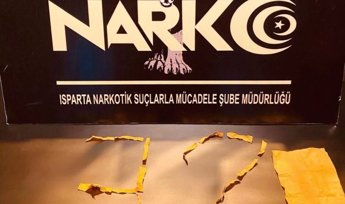 Isparta’da sokak satıcılarına yönelik düzenlenen uyuşturucu operasyonunda, satışa hazır sentetik