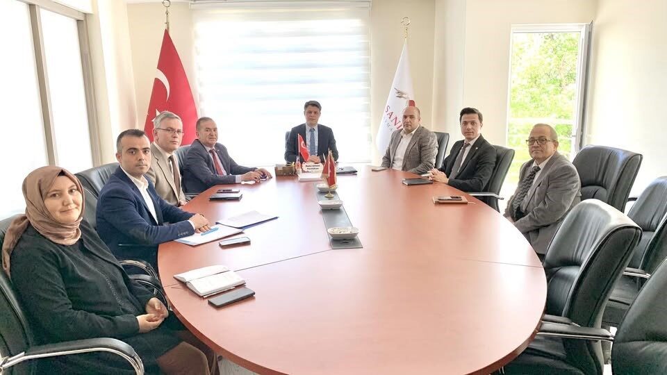 Kaymakam Çengel başkanlığında eğitim toplantısı gerçekleştirildi Afyonkarahisar’ın Sandıklı ilçesinde, Kaymakam Önder Çengel’in başkanlığında Mayıs ayı eğitim