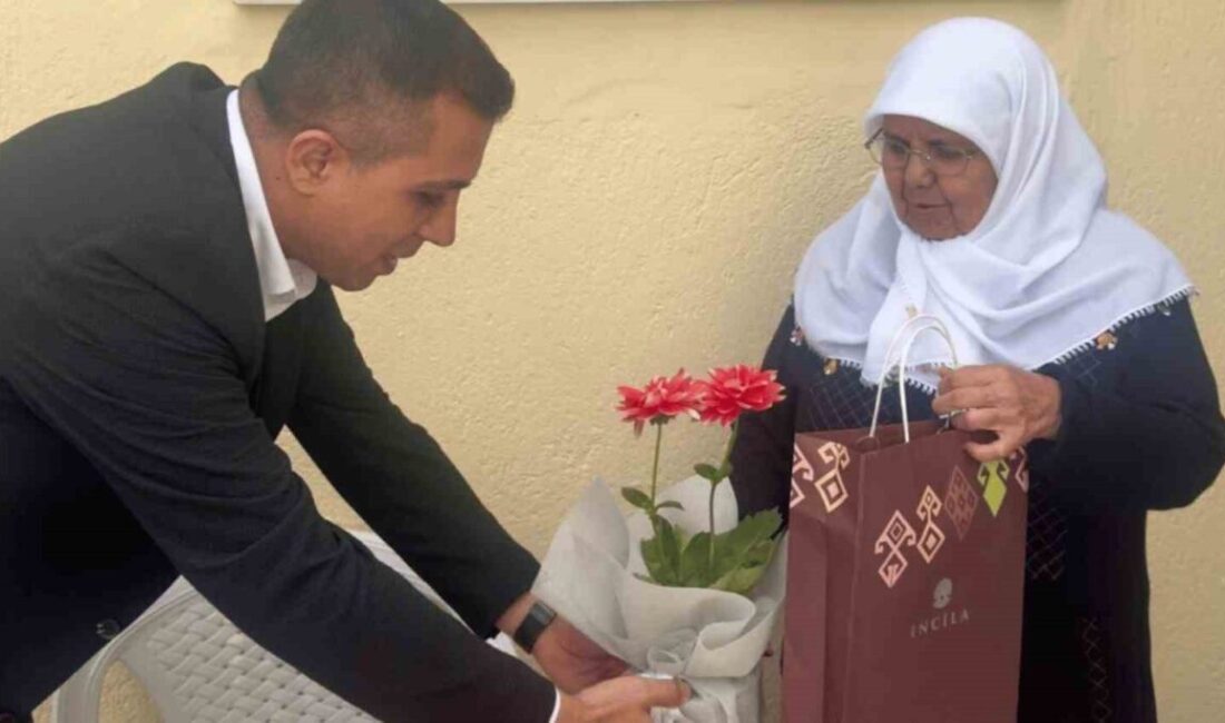 Kaymakamdan duygulandıran ziyaret Afyonkarahisar Kızılören Kaymakamı Bilal Çitil, Anneler Günü dolayısıyla ilçedeki şehit