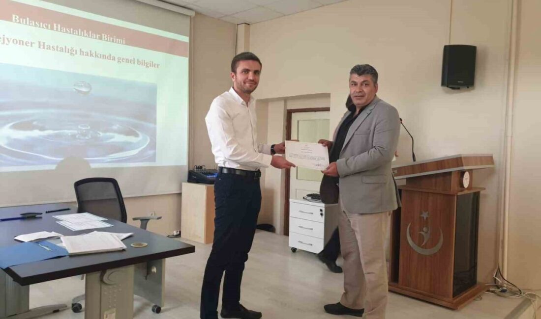 Konaklama tesisleri yöneticilerine yönelik eğitim çalışması Afyonkarahisar İl Sağlık Müdürlüğü Halk Sağlığı Hizmetleri Başkanlığı Bulaşıcı Hastalıklar