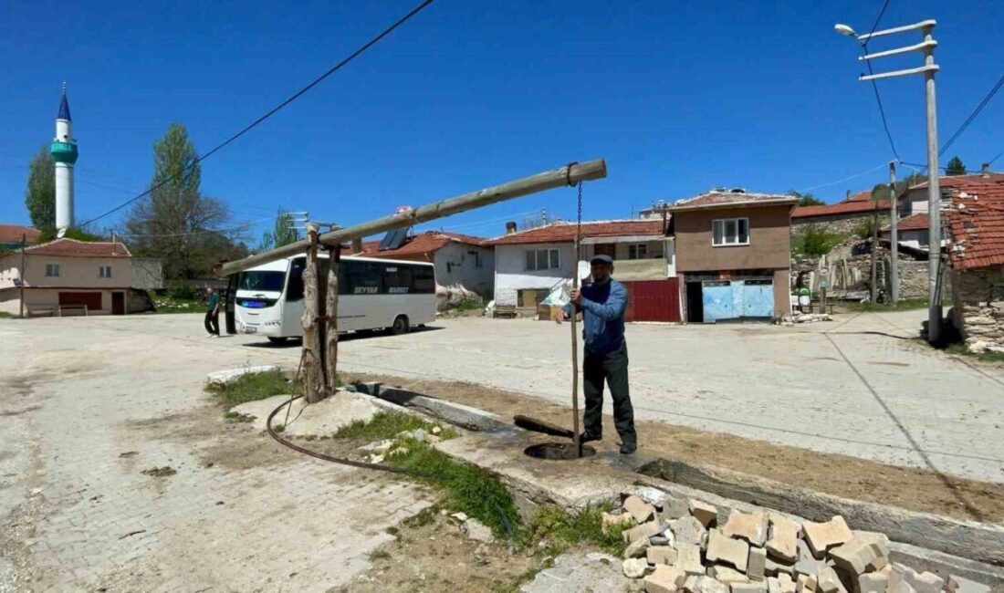 Eskişehir’in kırsal Süpüren Mahallesi’nde bulunan ve ilk kez görenlerin mancınığa